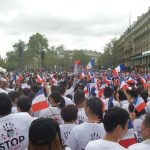 manifestation massive de la communauté chinoise contre le racisme envers les Asiatiques