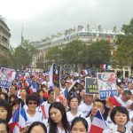 manifestation massive de la communauté chinoise contre le racisme envers les Asiatiques