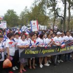 manifestation massive de la communauté chinoise contre le racisme envers les Asiatiques