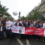 manifestation massive de la communauté chinoise contre le racisme envers les Asiatiques